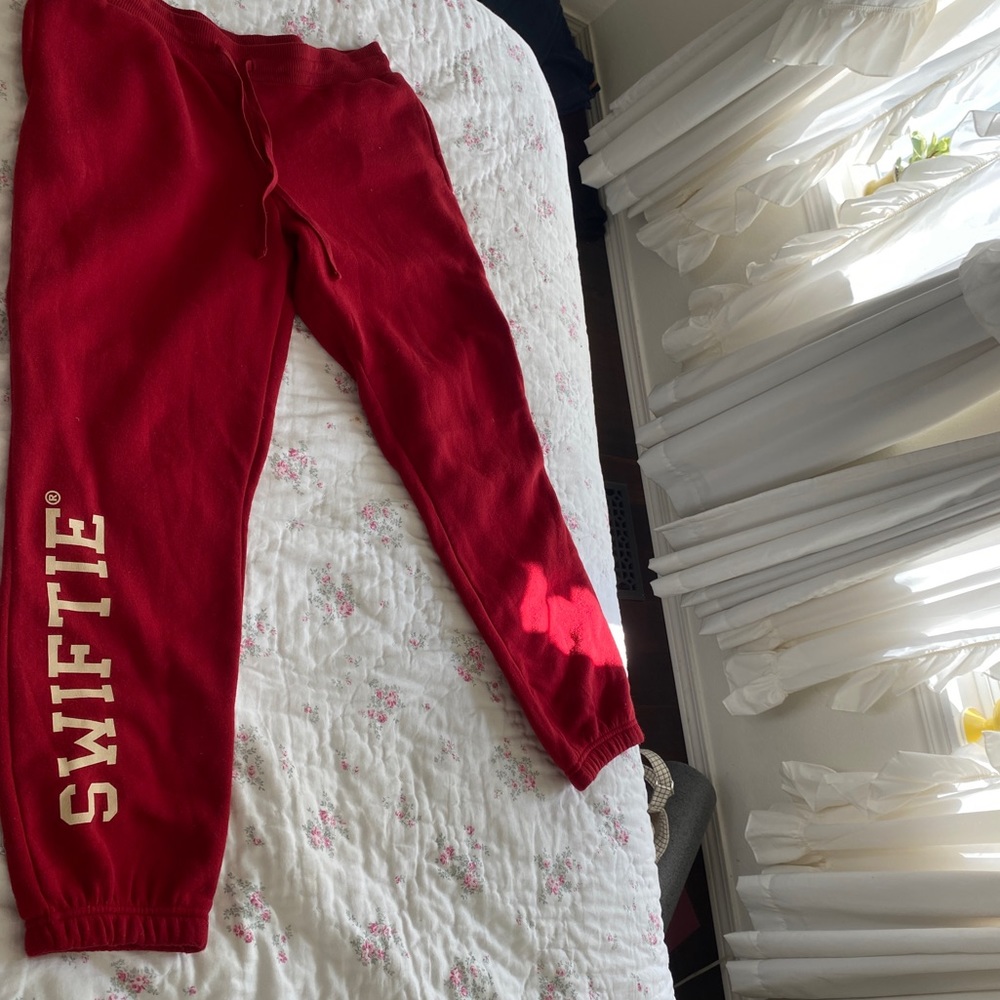 swiftie sweatpants